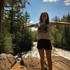 Meet your Posher, Karina